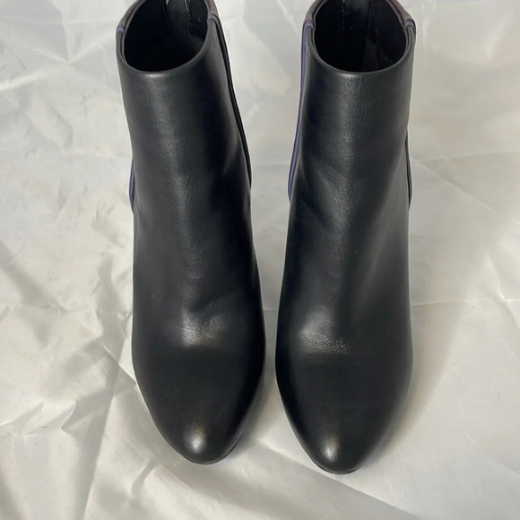 CABI Bissett Leather Colorblock Boots Black Mulberry Periwinkle Heels Zip Size 7 - Picture 5 of 16